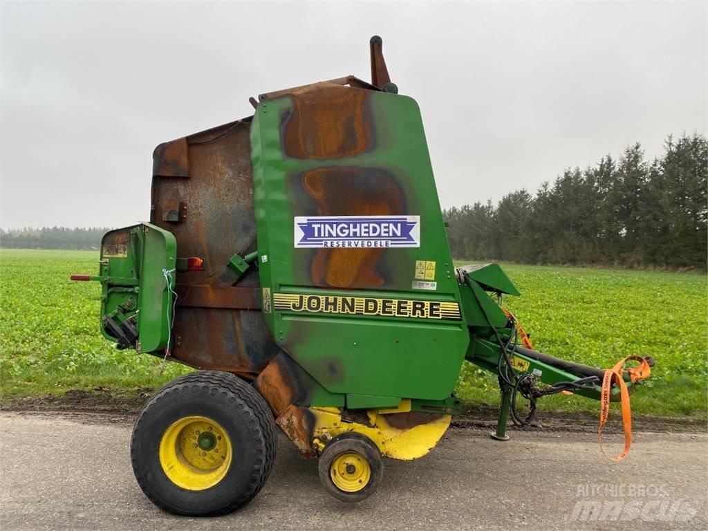 John Deere 580 Rundbalspressar