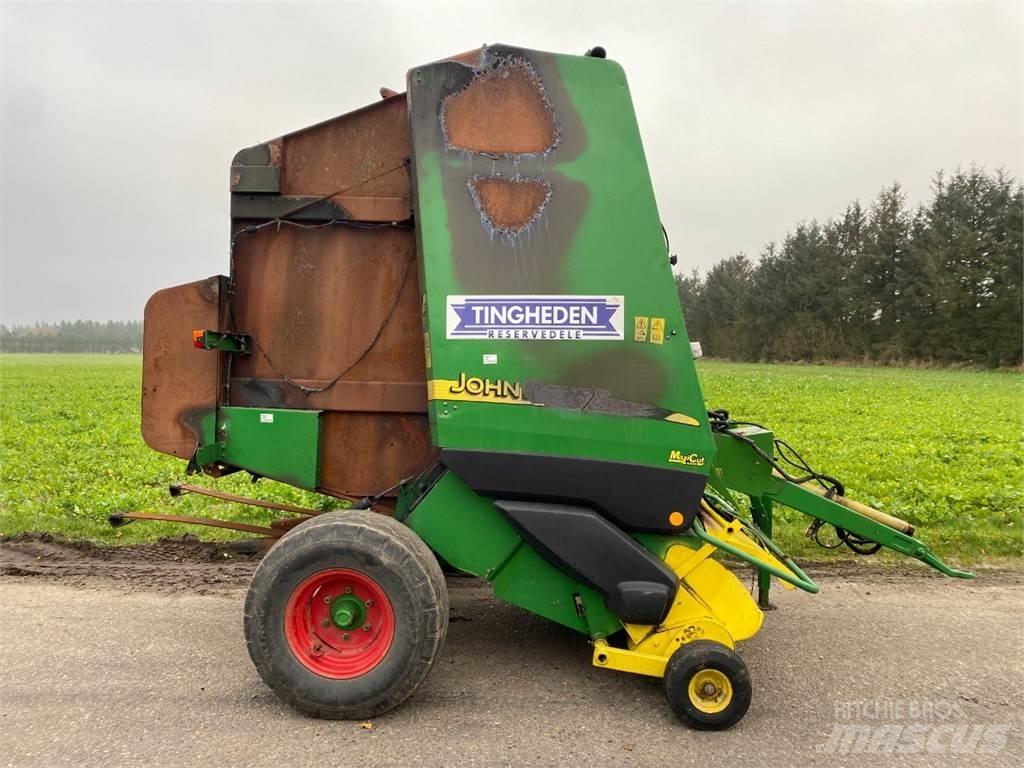 John Deere 592 Rundbalspressar