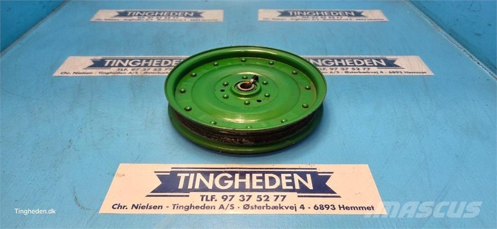 John Deere 625R Trösktillbehör