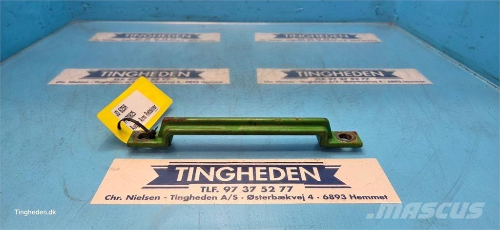 John Deere 625R Trösktillbehör