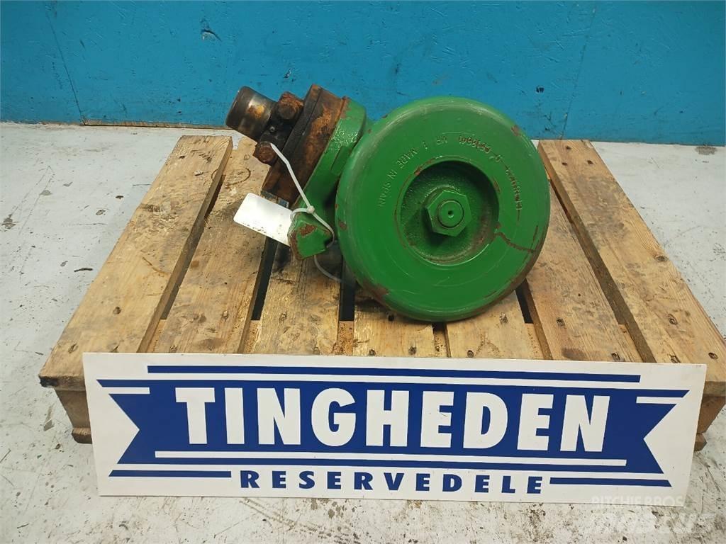 John Deere 630R Trösktillbehör