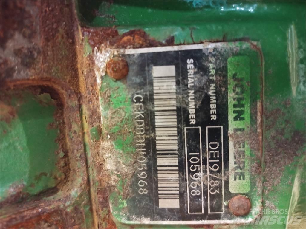 John Deere 630R Trösktillbehör
