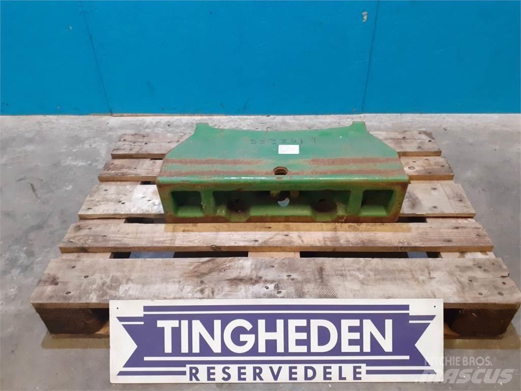 John Deere 6410 Frontvikter