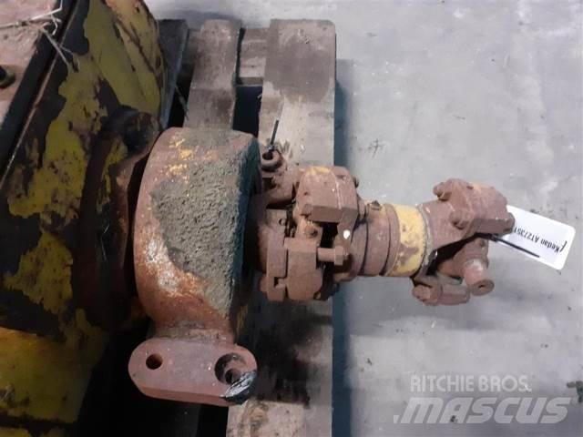 John Deere 644A Hjulaxlar