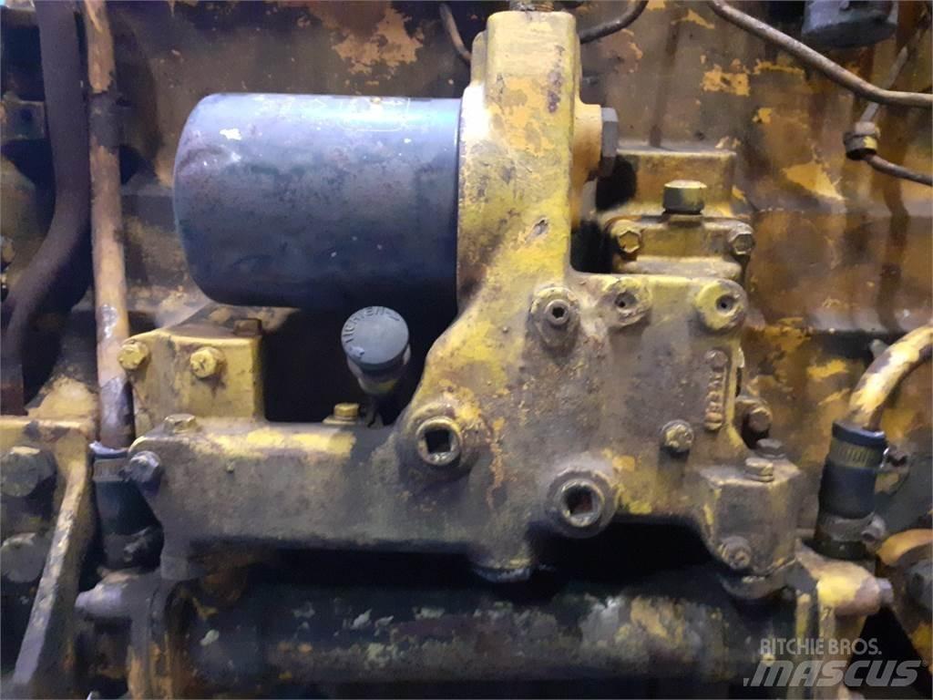 John Deere 644B Motorer