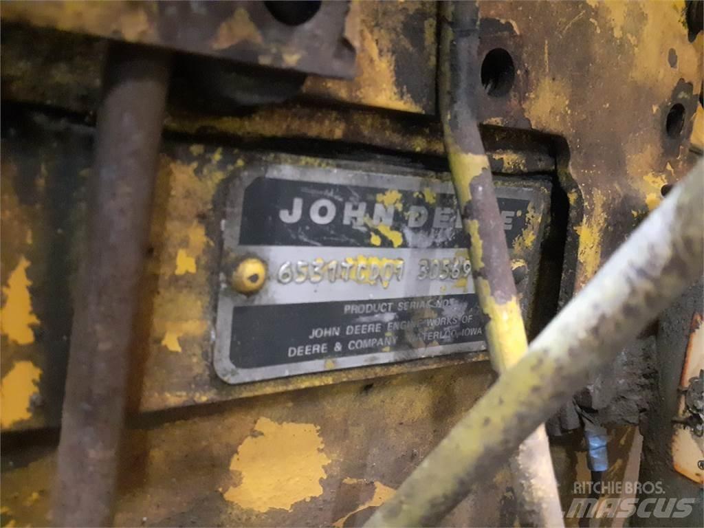 John Deere 644B Motorer
