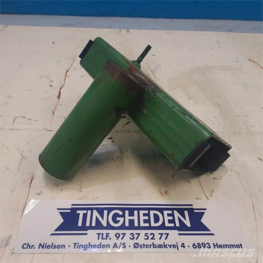 John Deere 820 Trösktillbehör