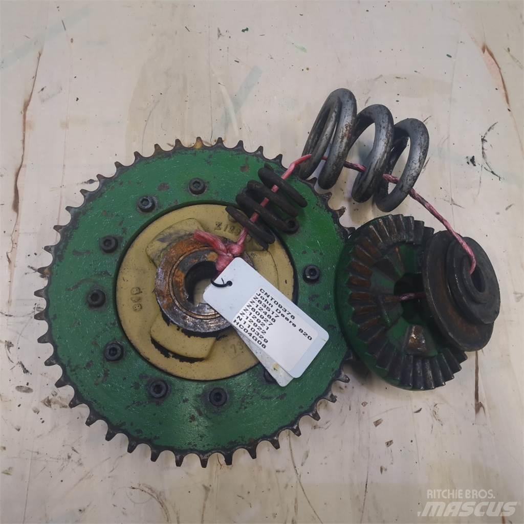 John Deere 820 Trösktillbehör