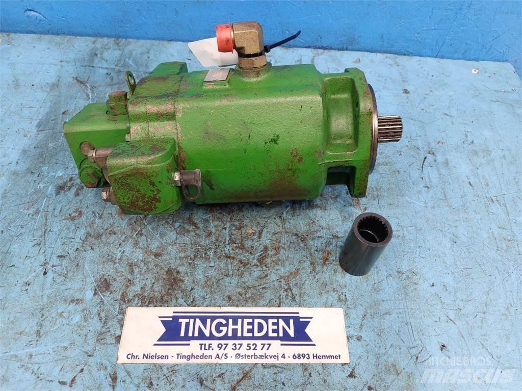 John Deere 9880i Hydraulik