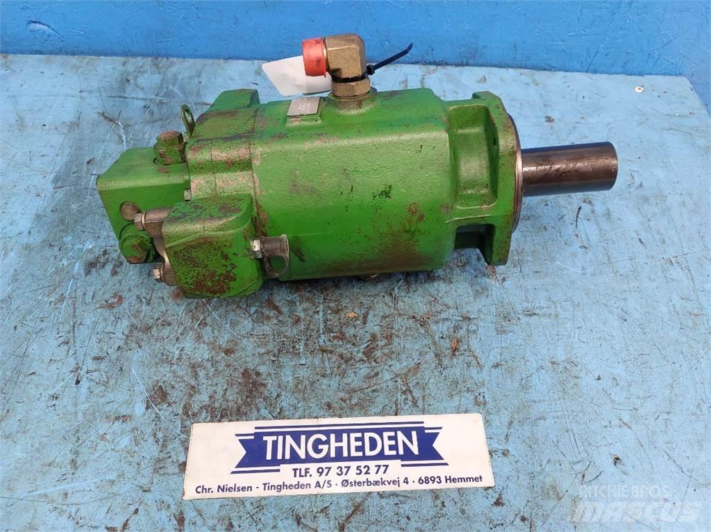 John Deere 9880i Hydraulik