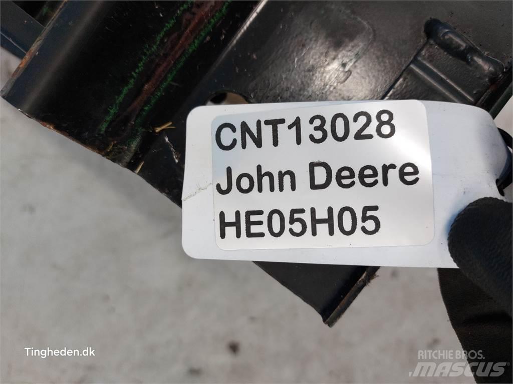 John Deere S670 Sand- och saltspridare
