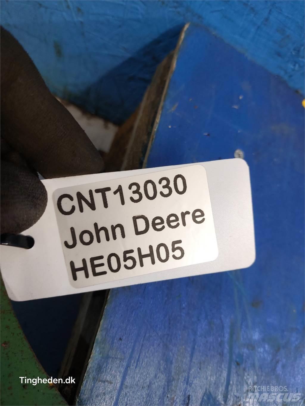 John Deere S670 Sand- och saltspridare
