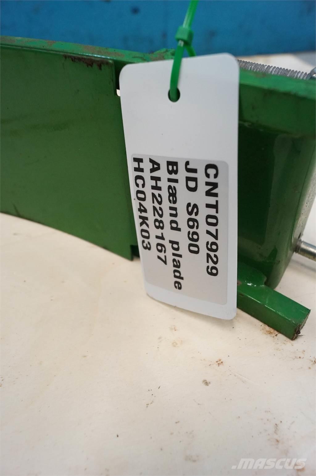 John Deere S690 Trösktillbehör