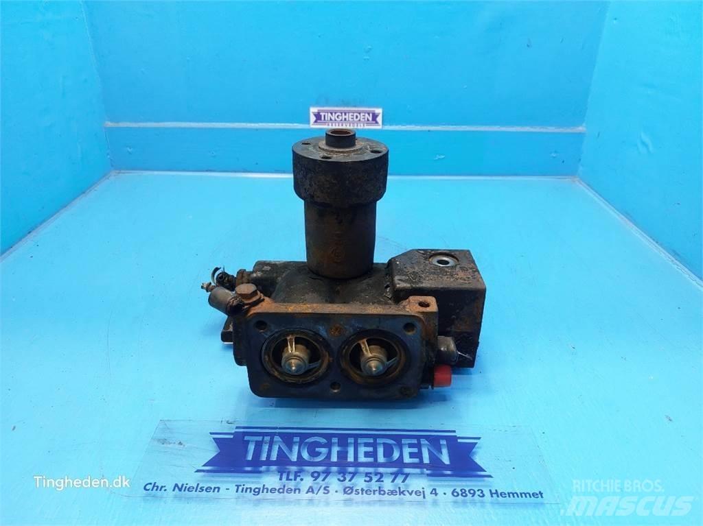 John Deere T660I Motorer