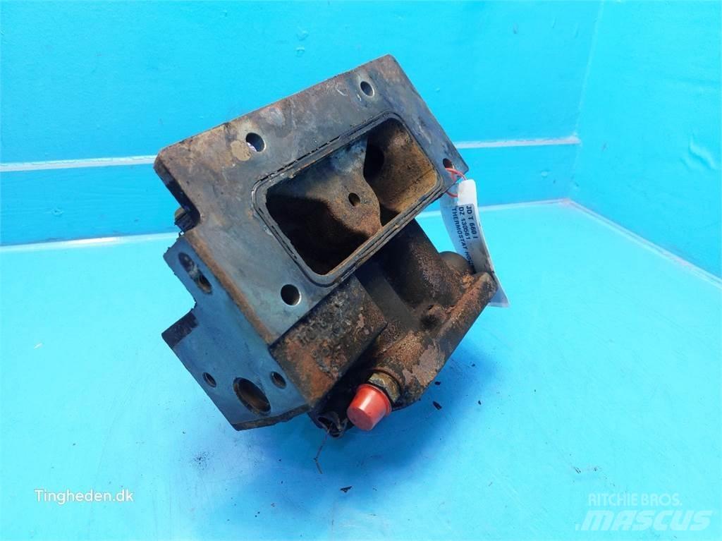 John Deere T660I Motorer