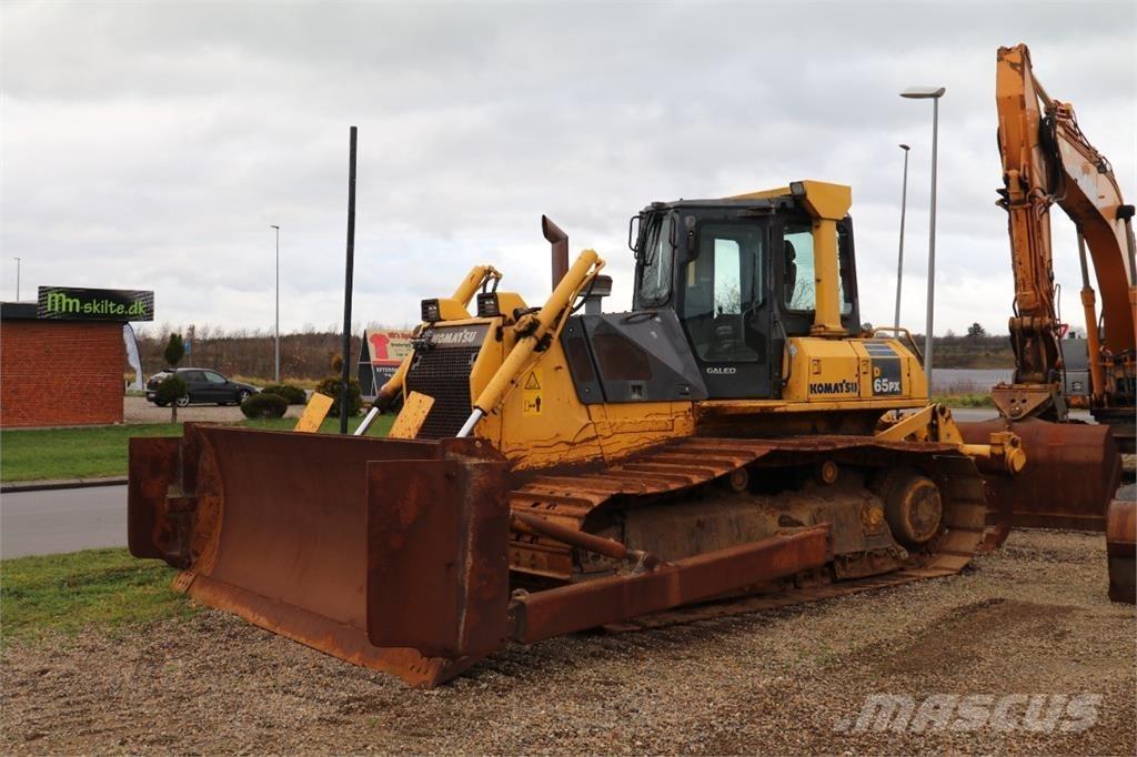Komatsu D65PX-15 Bandschaktare