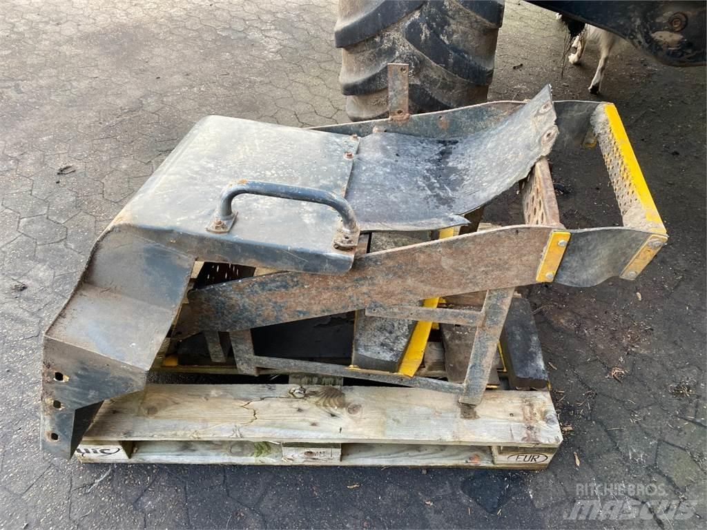Komatsu WA270 Hjullastare