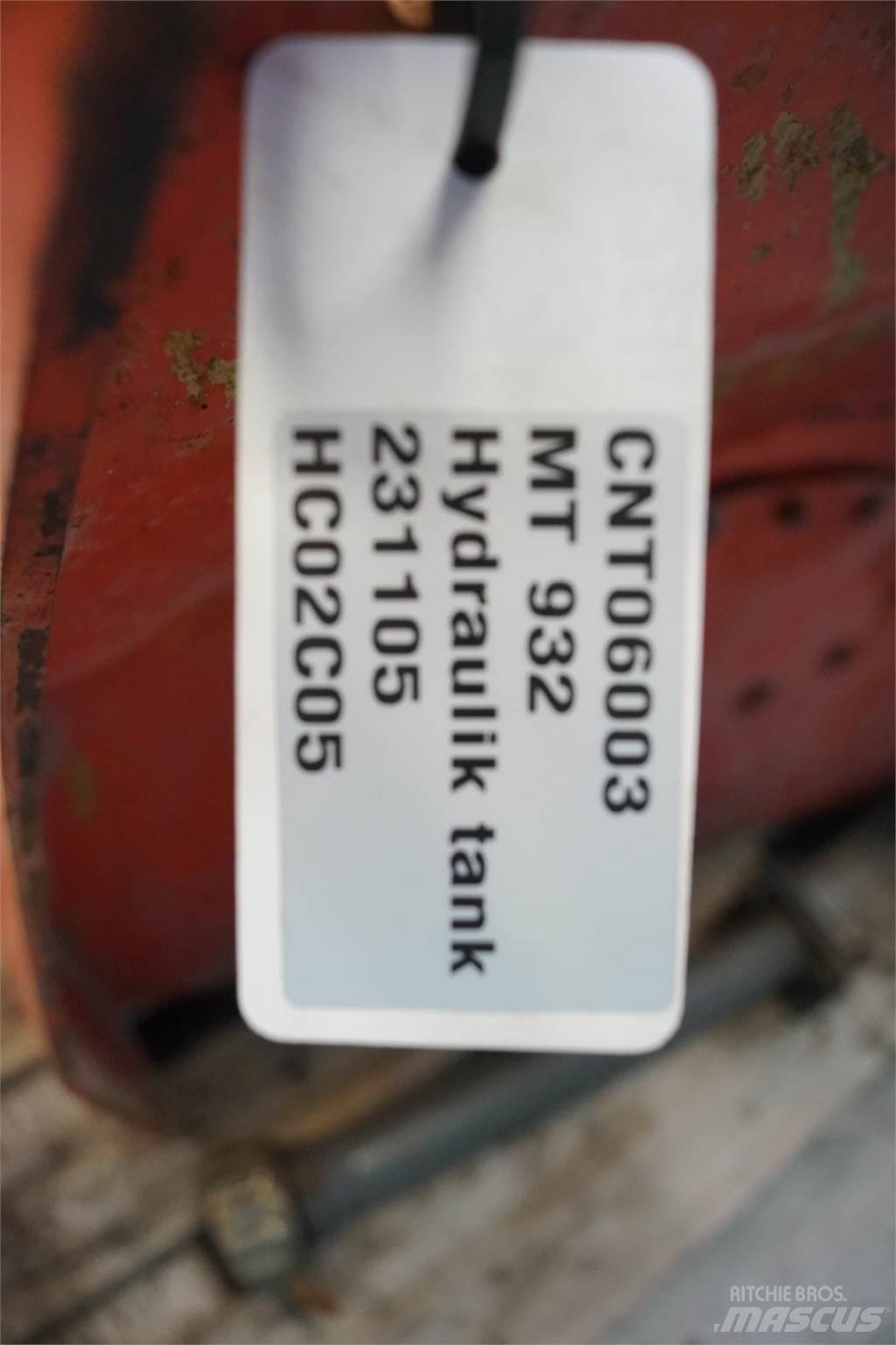 Manitou MT 932T Radiatorer