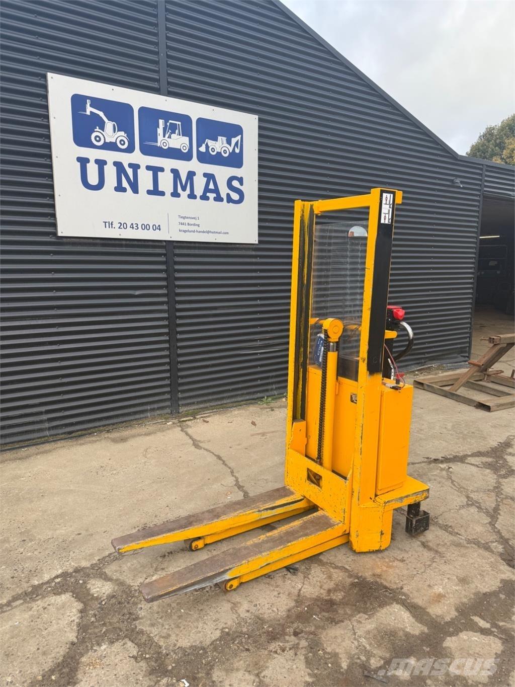 MIC 1000kg Manuella pallstaplare