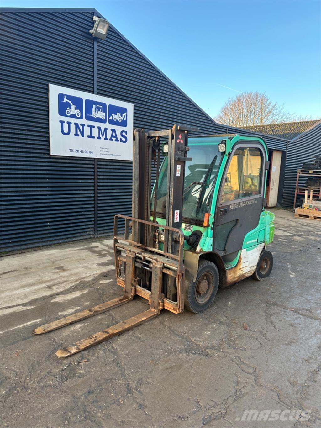 Mitsubishi FD25 Dieselmotviktstruckar