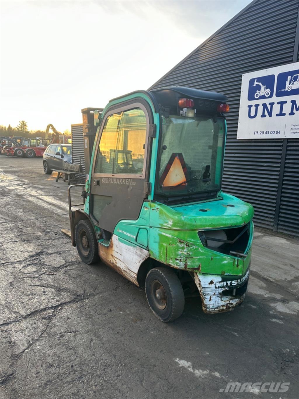 Mitsubishi FD25 Dieselmotviktstruckar