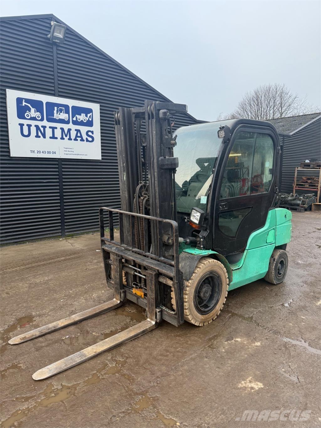 Mitsubishi FD35 Dieselmotviktstruckar