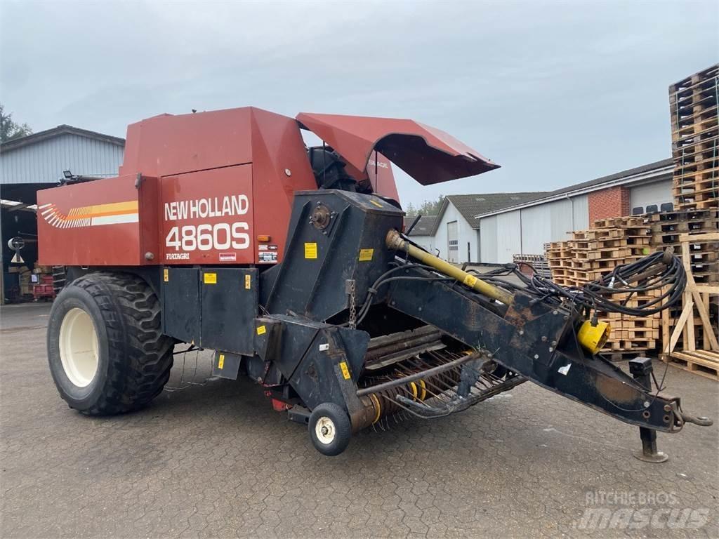 New Holland 4860 Fyrkantspressar