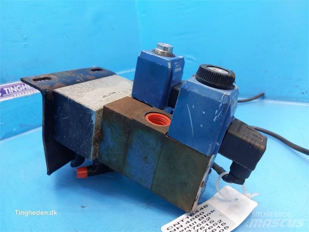 New Holland 4860 Hydraulik