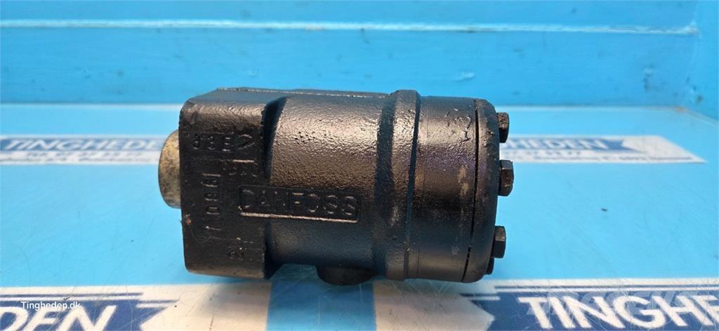 New Holland 8340 Hydraulik