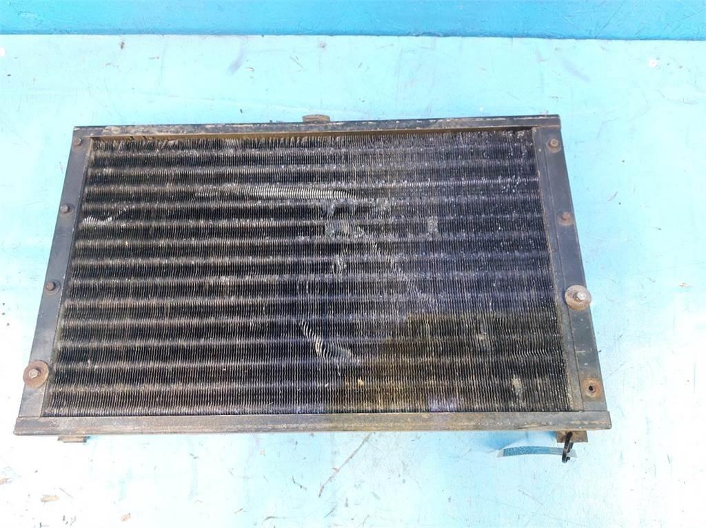 New Holland 8670 Radiatorer