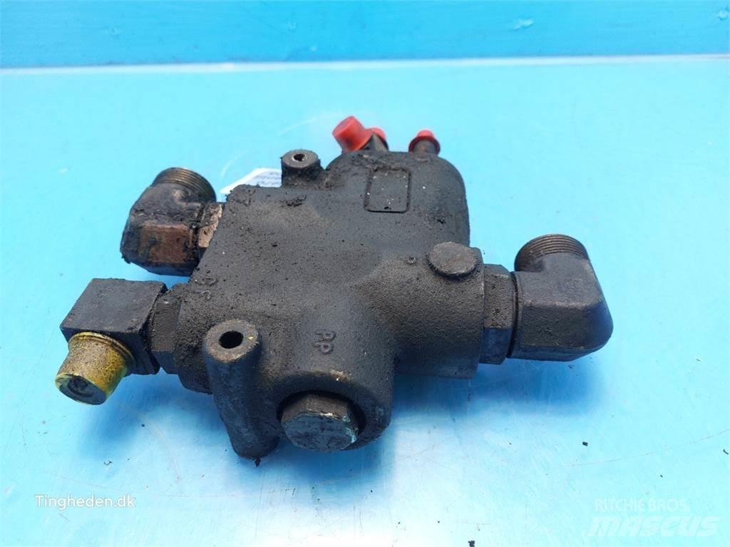 New Holland 8970 Hydraulik