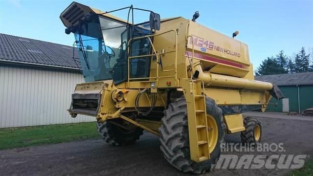 New Holland TF46 Skördetröskor
