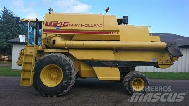 New Holland TF46 Skördetröskor