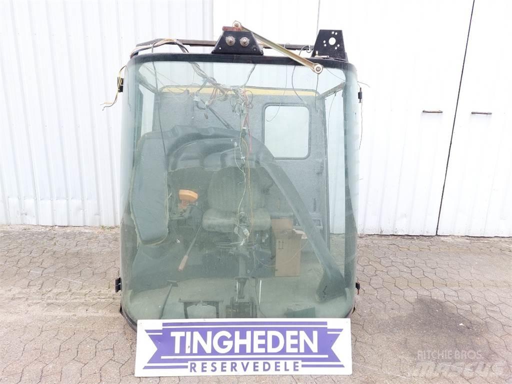 New Holland TF78 Hytter och interiör