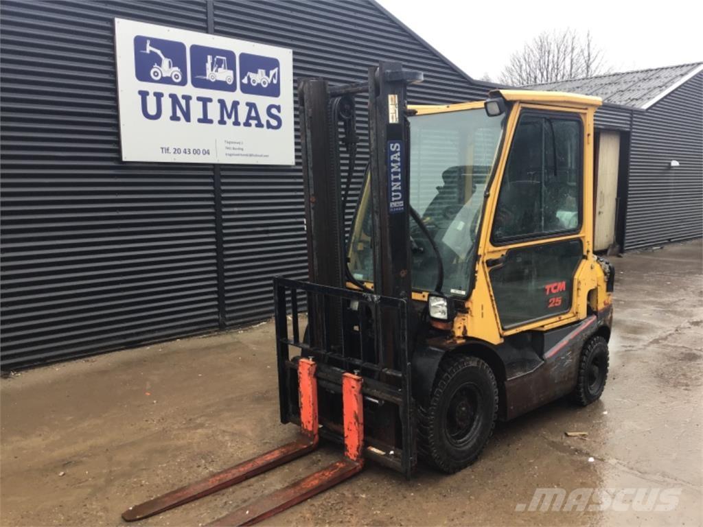 TCM FG25 Gasolmotviktstruckar