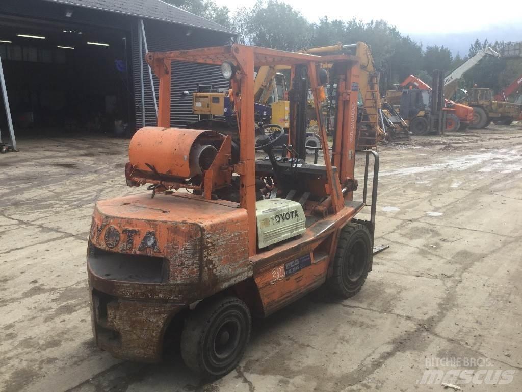 Toyota FG30 Övriga motviktstruckar