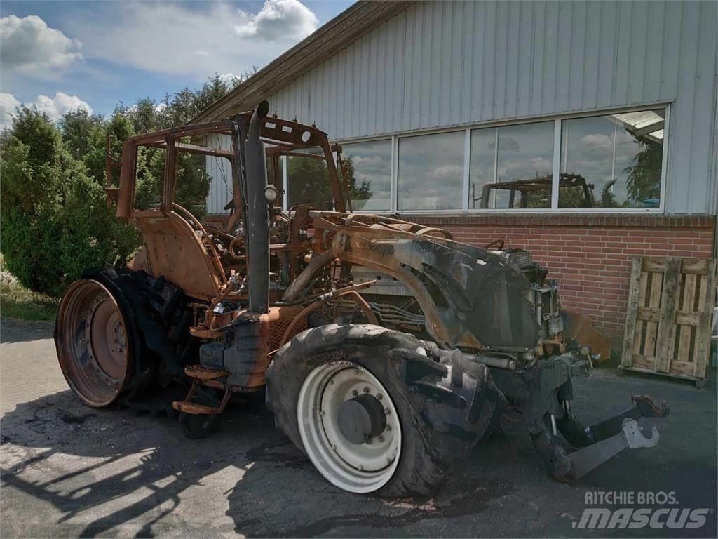 Valtra T213 Traktorer