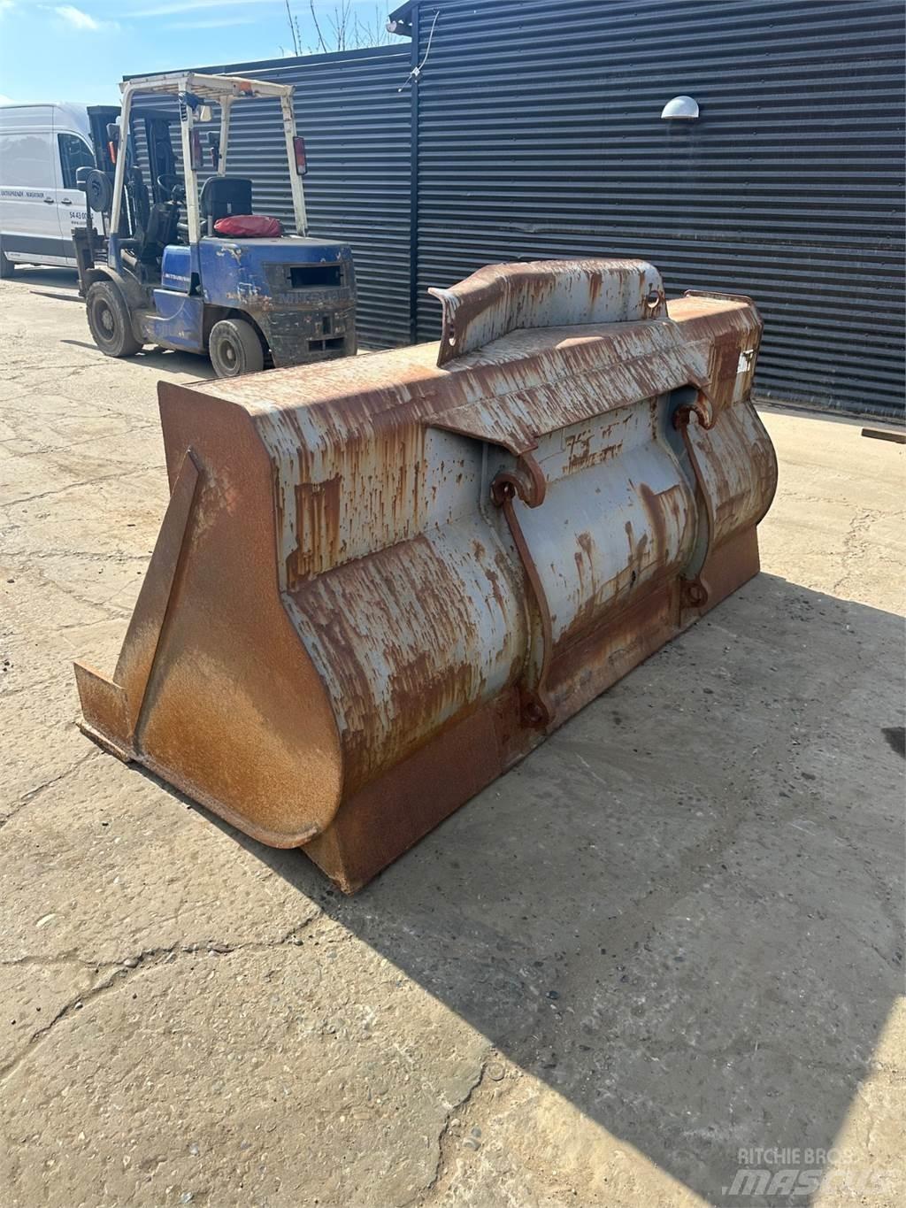 Volvo 2500mm Schaktblad