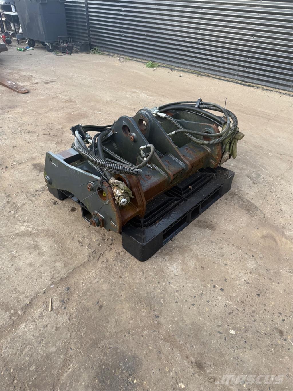 Volvo BM Redskapsfäste/ adaptrar