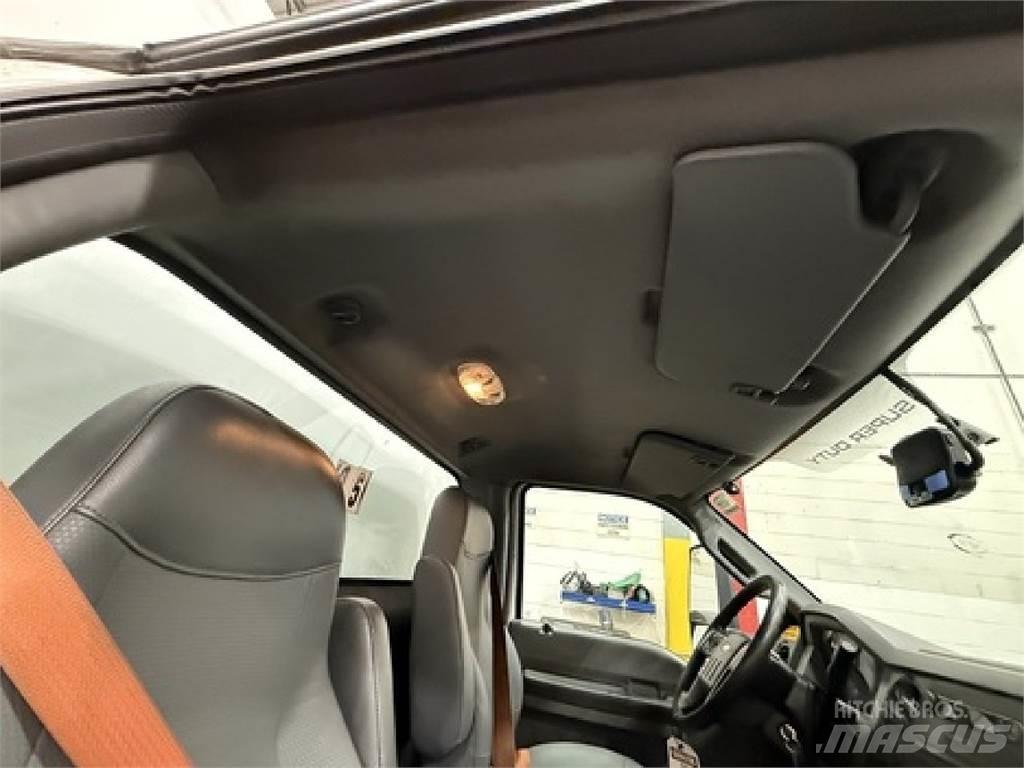 Ford F650 Lastbilar för dryckesleveranser