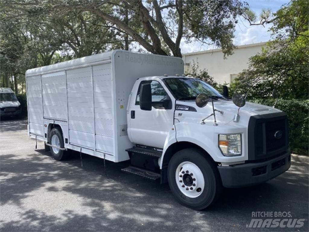 Ford F650 Lastbilar för dryckesleveranser