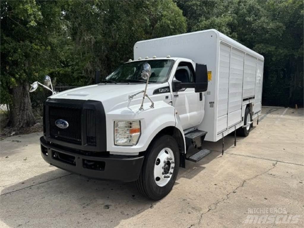 Ford F650 Lastbilar för dryckesleveranser