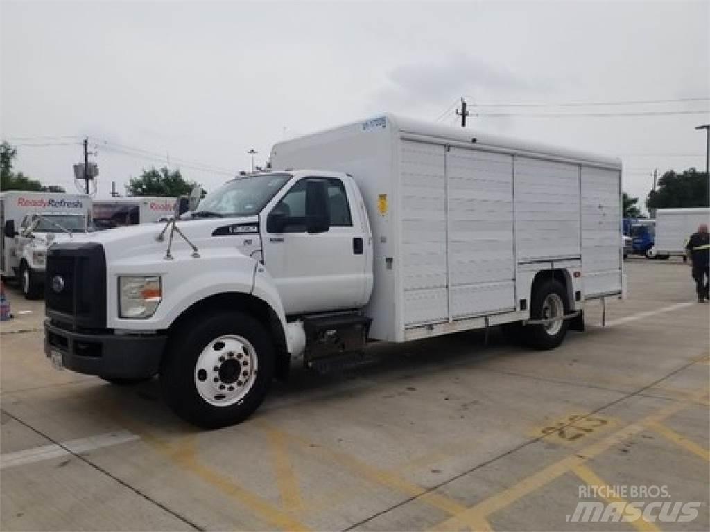 Ford F650 Lastbilar för dryckesleveranser