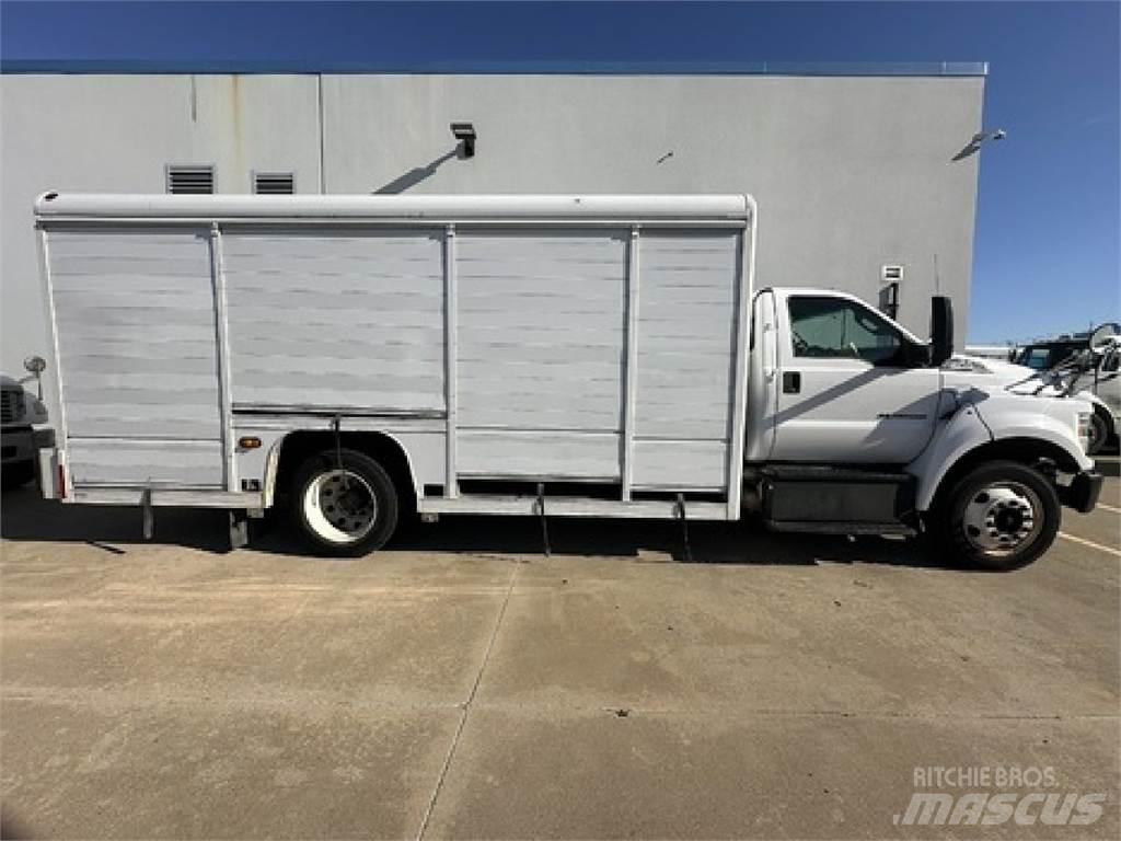 Ford F650 Lastbilar för dryckesleveranser