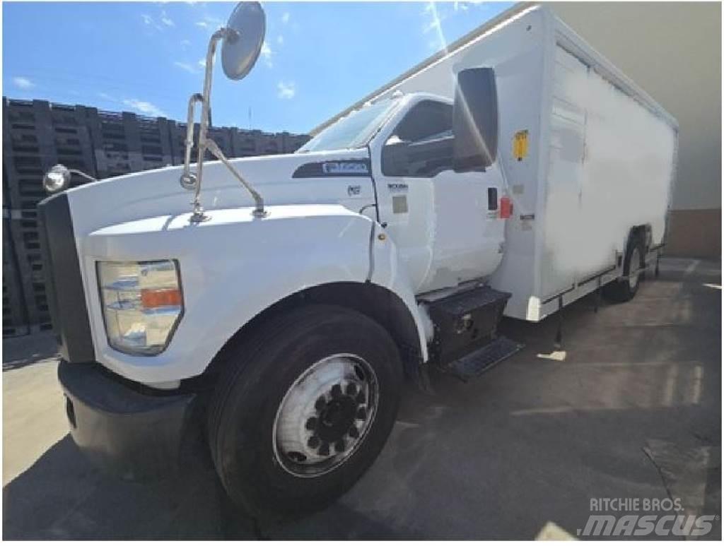Ford F650 Lastbilar för dryckesleveranser