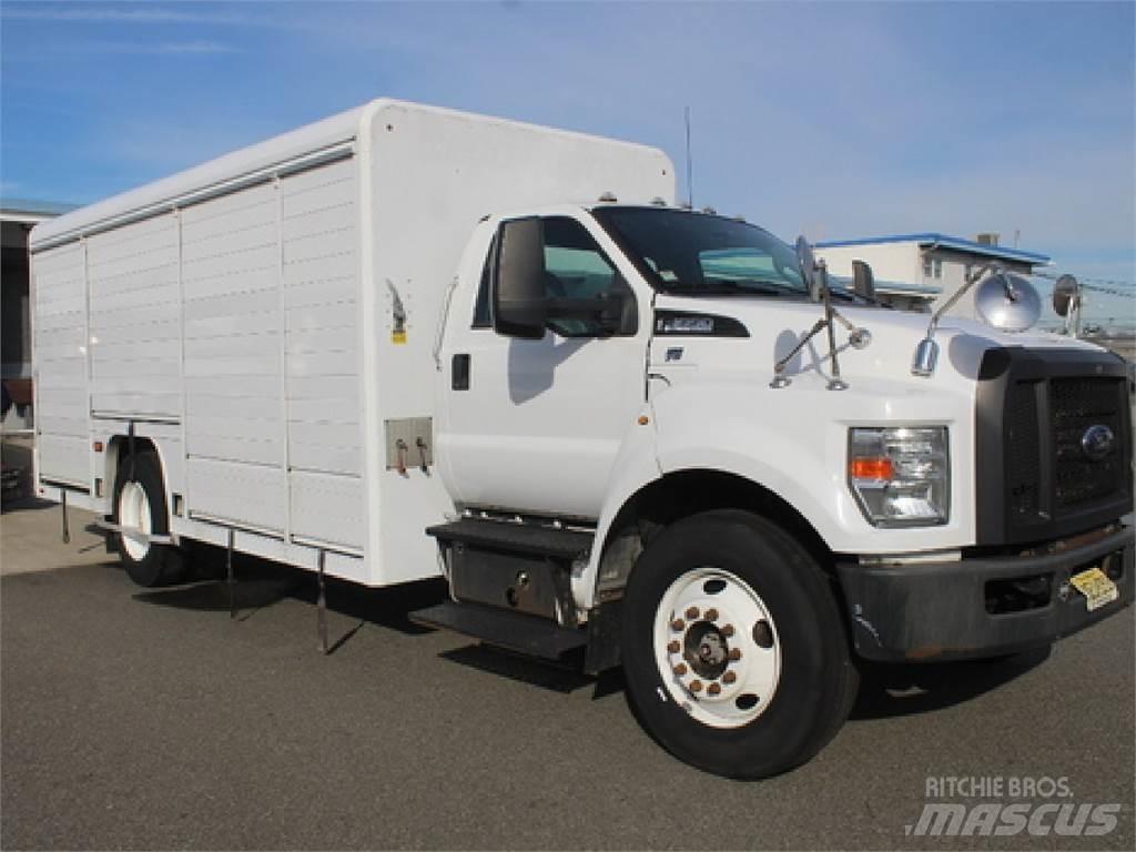 Ford F650 Lastbilar för dryckesleveranser