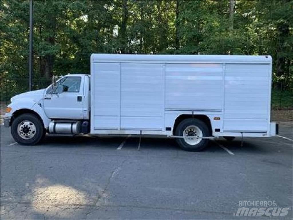 Ford F750 Lastbilar för dryckesleveranser