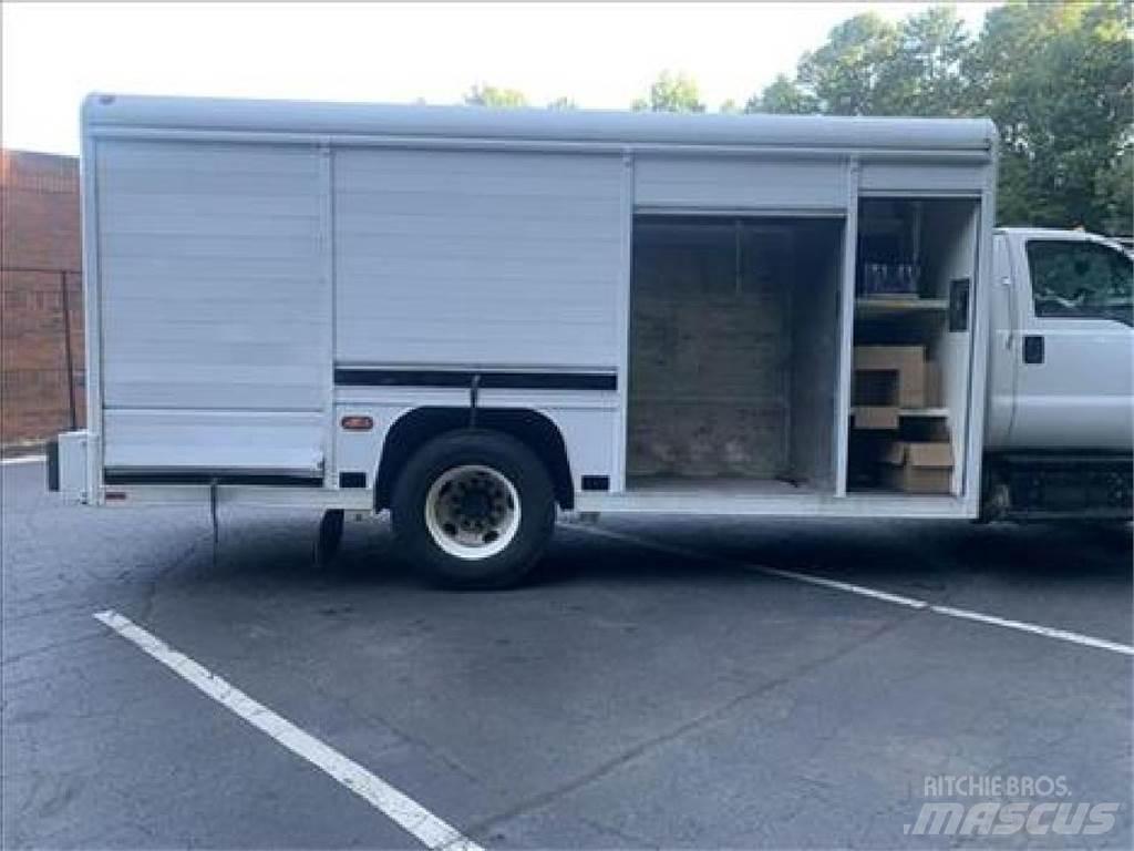 Ford F750 Lastbilar för dryckesleveranser