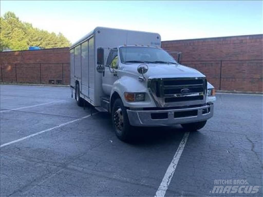Ford F750 Lastbilar för dryckesleveranser