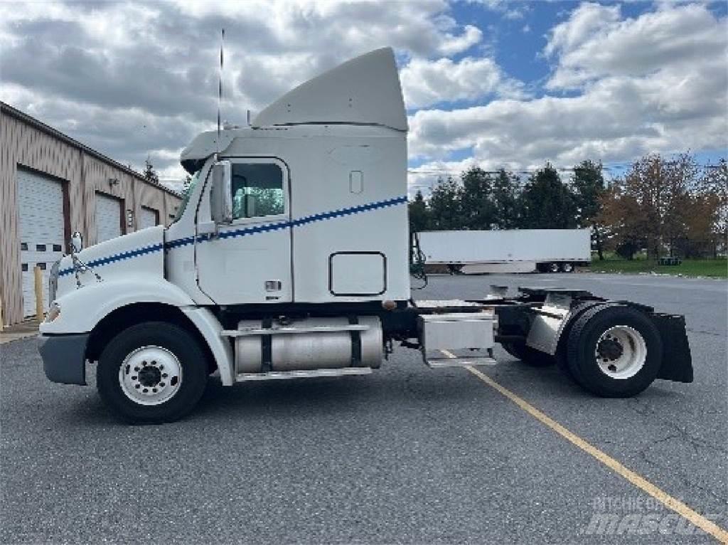 Freightliner CL112G Dragbilar